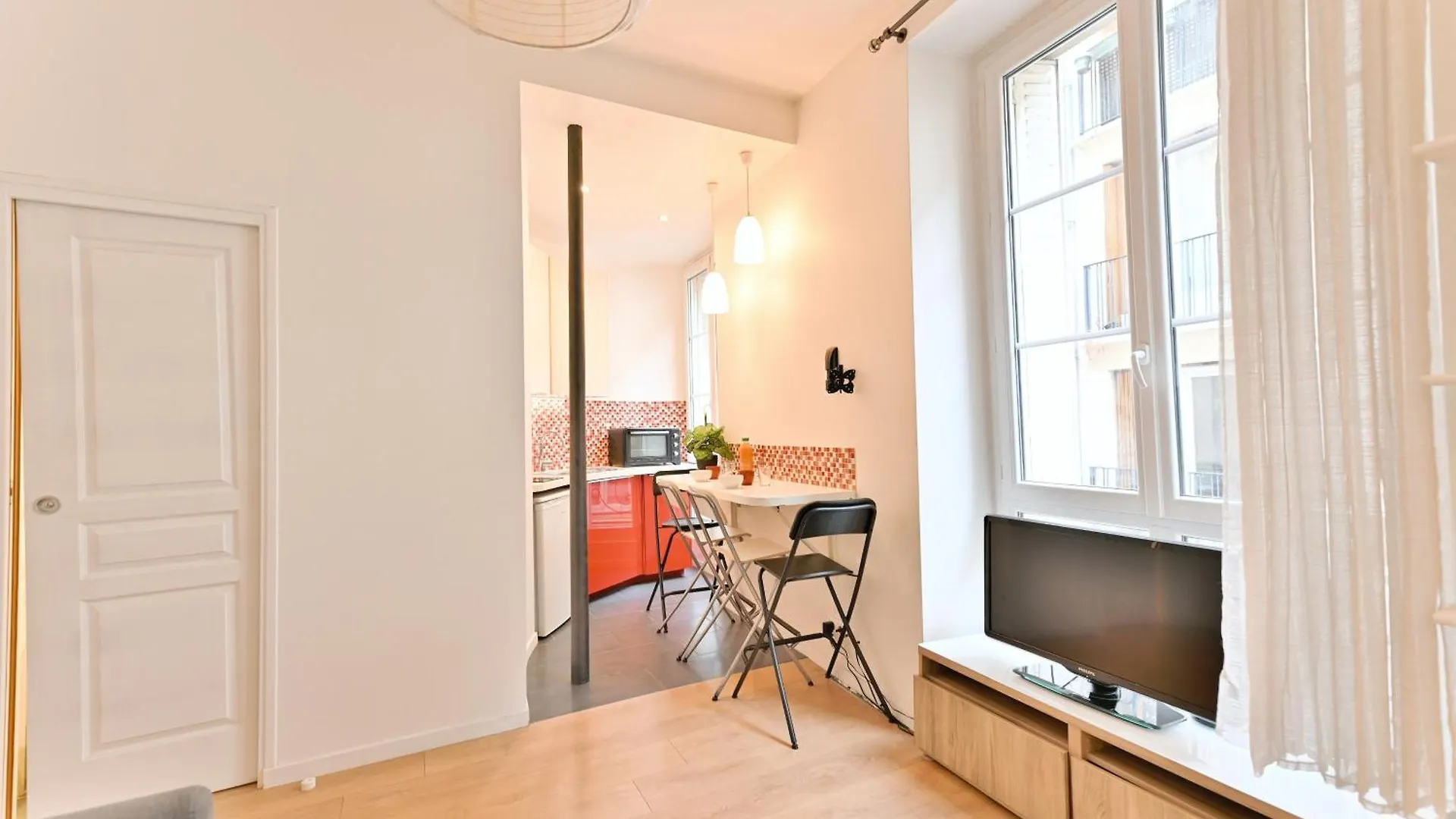 Au Coeur Du Marais - Iv Apartment *